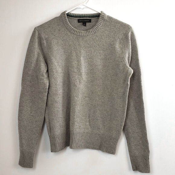 Banana Republic Sweaters - Banana Republic women's Crewneck Sweater size S